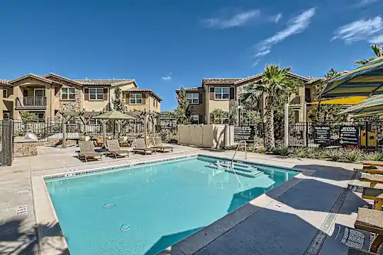 Pinebrook Apartments - Riverside, CA - Photo 2
