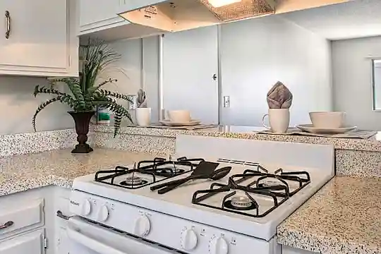 Giardini Bella Apartments - Riverside, CA - Photo 11