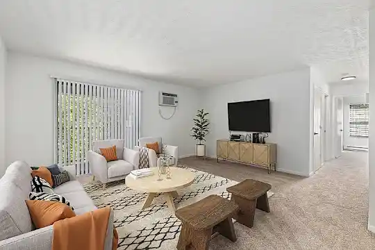 ReNew 3902 - Cincinnati, OH - Photo 2