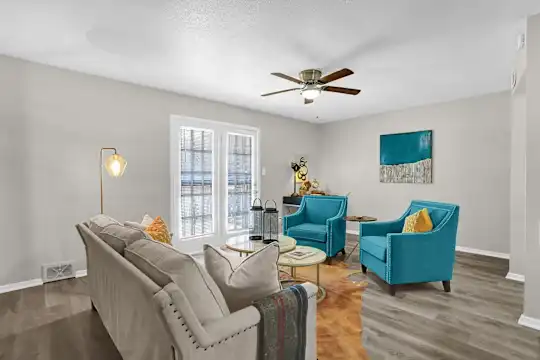 Rhodes Townhomes - Memphis, TN - Photo 5
