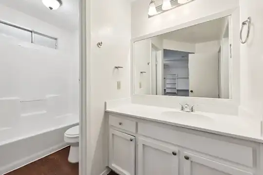 Park Plaza - Austin, TX - Photo 30