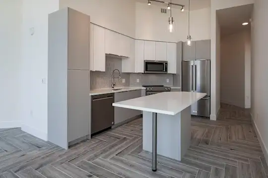 10X Riverwalk (4 West Las Olas) - Fort Lauderdale, FL - Photo 17