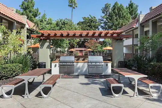 La Terraza - San Jose, CA - Photo 4