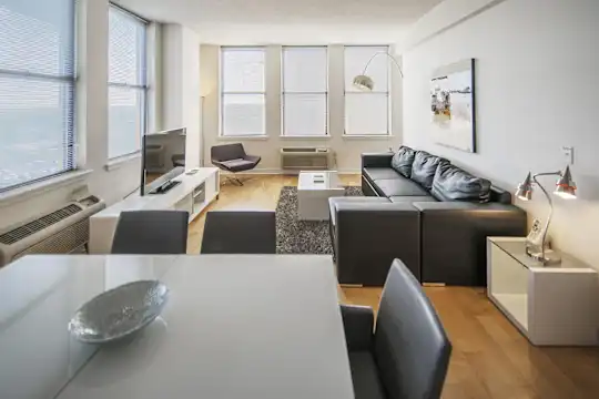 Regent at Liberty Harbor - Jersey City, NJ - Photo 8