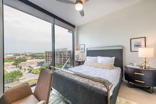 Eastline Residences - Dallas, TX - Photo 6