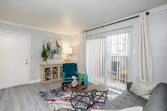 Villa Luna Apartments - Houston, TX - Photo 6