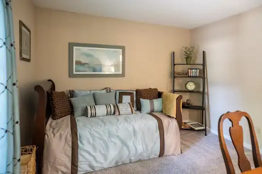 The Summit Apartments - Memphis, TN - Photo 7