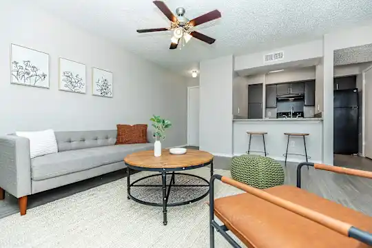 The Waverly Apartments - Dallas, TX - Photo 2
