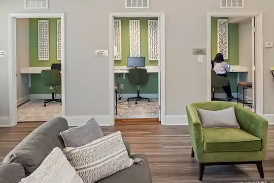 Central Pointe - Charlotte, NC - Photo 37