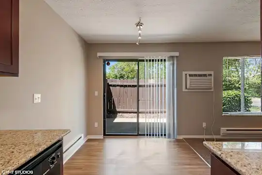 Wyndham Ridge Townhomes - Columbus, OH - Photo 6