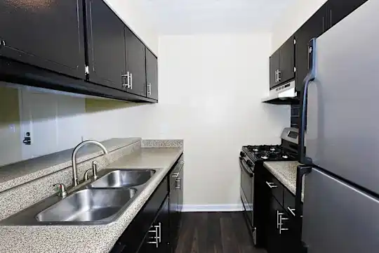 Reserve at Brookhaven - Atlanta, GA - Photo 2