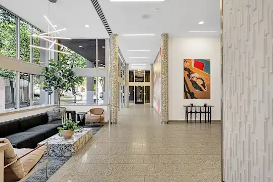Houston House - Houston, TX - Photo 12