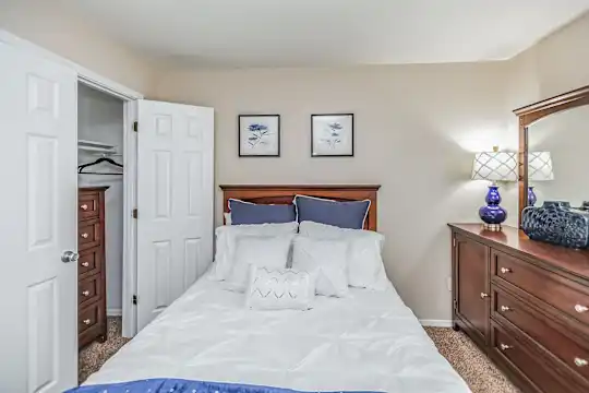 Summer Trace Apartments - Memphis, TN - Photo 7