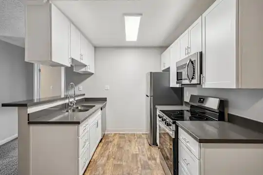 La Valencia Apartment Homes - Campbell, CA - Photo 4