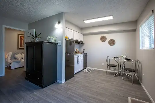 Encanto Lofts Apartments - Albuquerque, NM - Photo 2