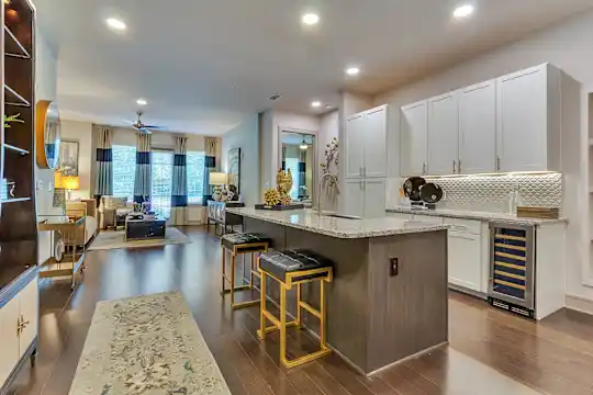 The Laurel Preston Hollow - Dallas, TX - Photo 5