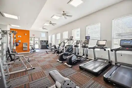 45 Madison Apartments - Kansas City, MO - Photo 10