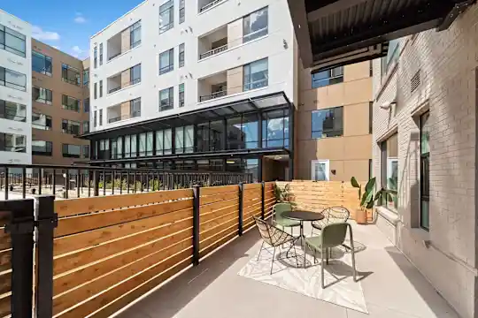 AMLI Broadway Park - Denver, CO - Photo 8