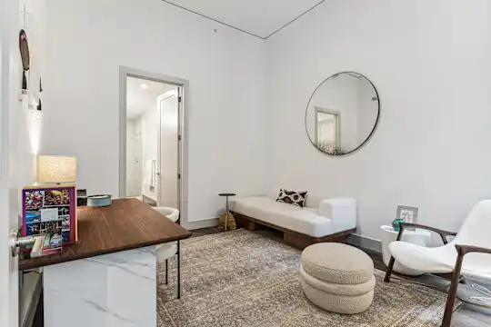 Maple Terrace Residences - Dallas, TX - Photo 25