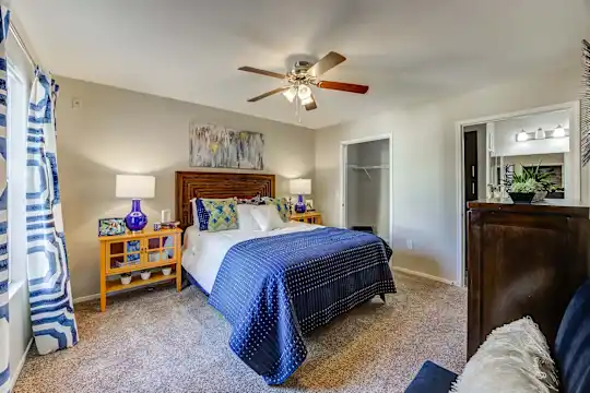 Ascent at Silverado Apartment Homes - Las Vegas, NV - Photo 7