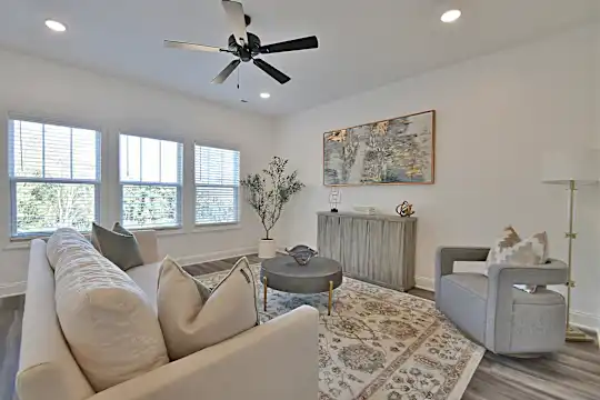 Amber Vista - Knoxville, TN - Photo 3