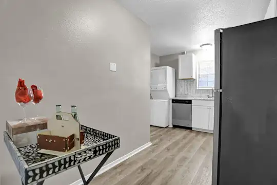 Rhodes Townhomes - Memphis, TN - Photo 11