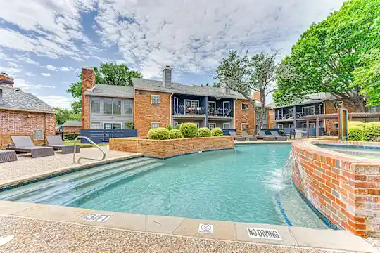 The Manhattan Apartments - Dallas, TX - Photo 24