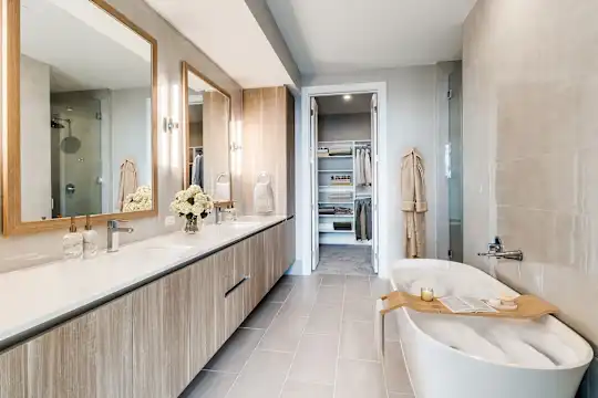 Maple Terrace Residences - Dallas, TX - Photo 19