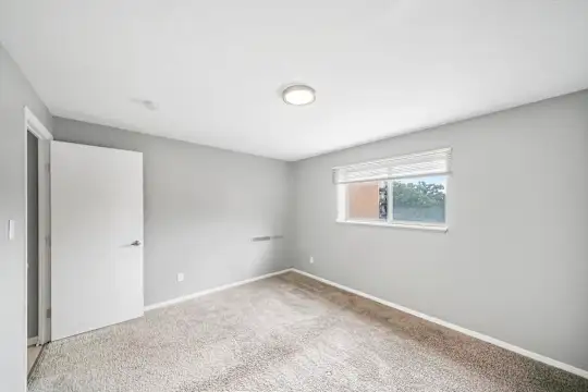 Grandview Pointe - Cleveland, OH - Photo 20
