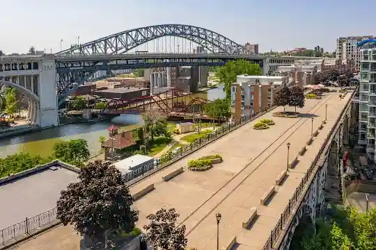 Stonebridge Waterfront - Cleveland, OH - Photo 10