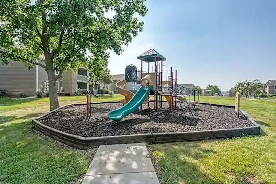 The Reserve At Barry Apartments - Kansas City, MO - Photo 4