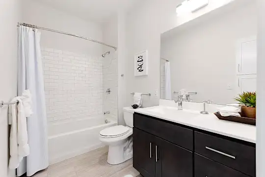 Station Row Apartments - Providence, RI - Photo 8