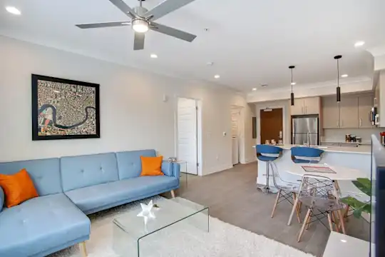 Parkway Apartments - New Orleans, LA - Photo 2