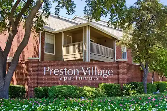 Preston Village Apartments - Dallas, TX - Photo 29