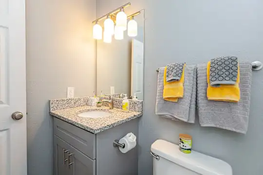 The Reserve At Barry Apartments - Kansas City, MO - Photo 12
