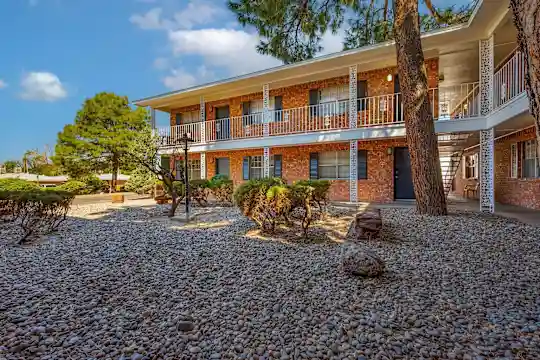 Pine Lane Apartments - Albuquerque, NM - Photo 2