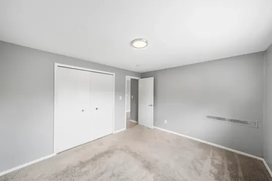Grandview Pointe - Cleveland, OH - Photo 23