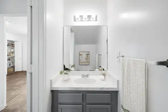 Hampton Ridge Apartments - Jacksonville, FL - Photo 15