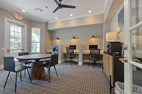 Bridlewood On Westland Apartments - Knoxville, TN - Photo 8