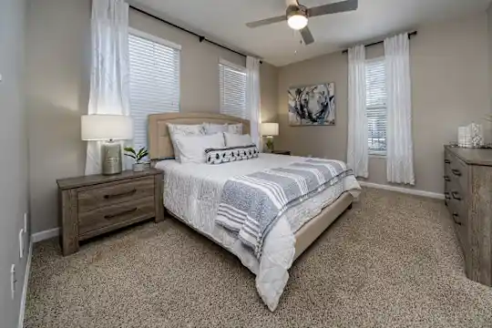 Arelia James Island - Jacksonville, FL - Photo 8