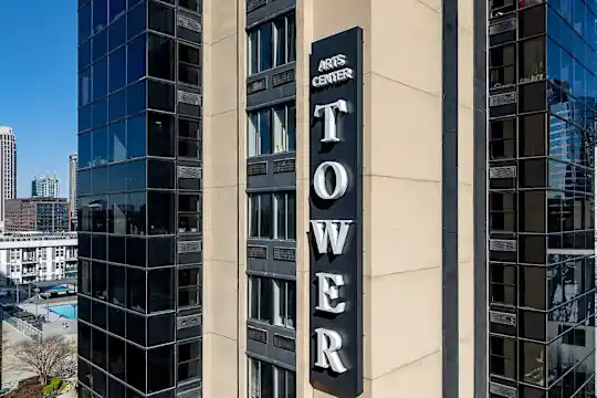 Arts Center Tower Apartments - Atlanta, GA - Photo 28