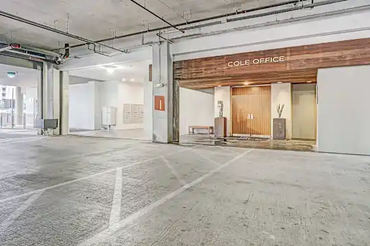 Cole Apartments - Austin, TX - Photo 45