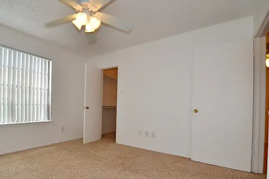 Hidden Bend Townhomes - Dallas, TX - Photo 2