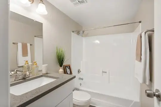 Rise Westgate - Phoenix, AZ - Photo 17