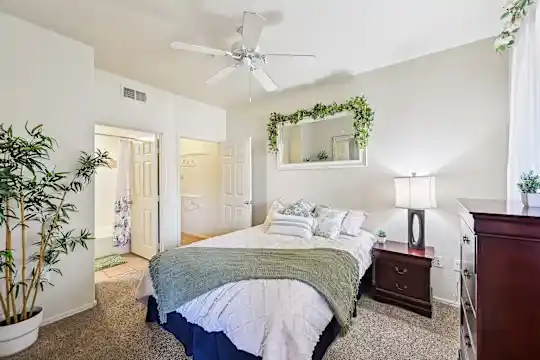 The Villas at Camelback Crossing - Glendale, AZ - Photo 52