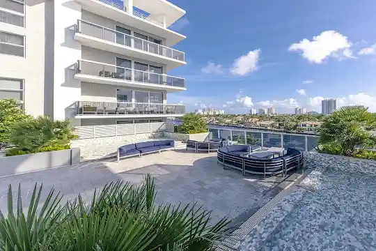 Emera Port Royale - Fort Lauderdale, FL - Photo 33