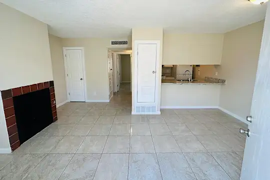 Las Casitas - El Paso, TX - Photo 10