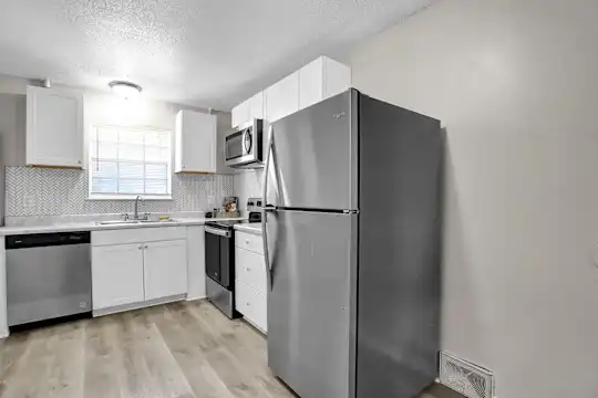 Rhodes Townhomes - Memphis, TN - Photo 3
