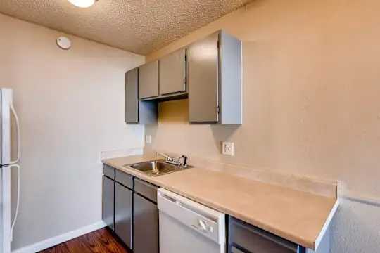 Meadows Pointe - Colorado Springs, CO - Photo 6
