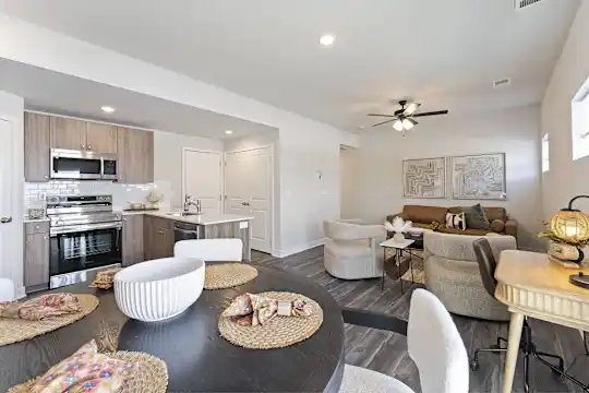 Barry West Townhomes - Kansas City, MO - Photo 12